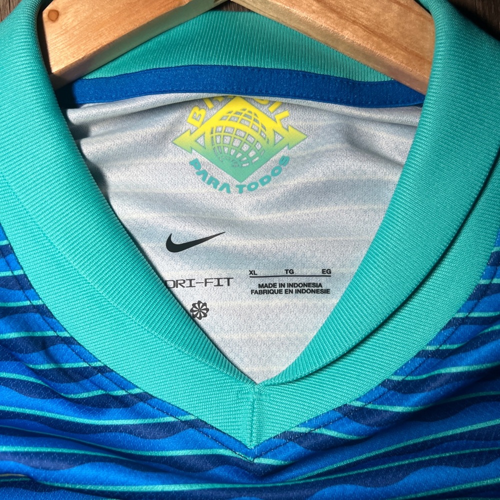 Nike Blue and Green Striped Jersey - Picture 4 of 7